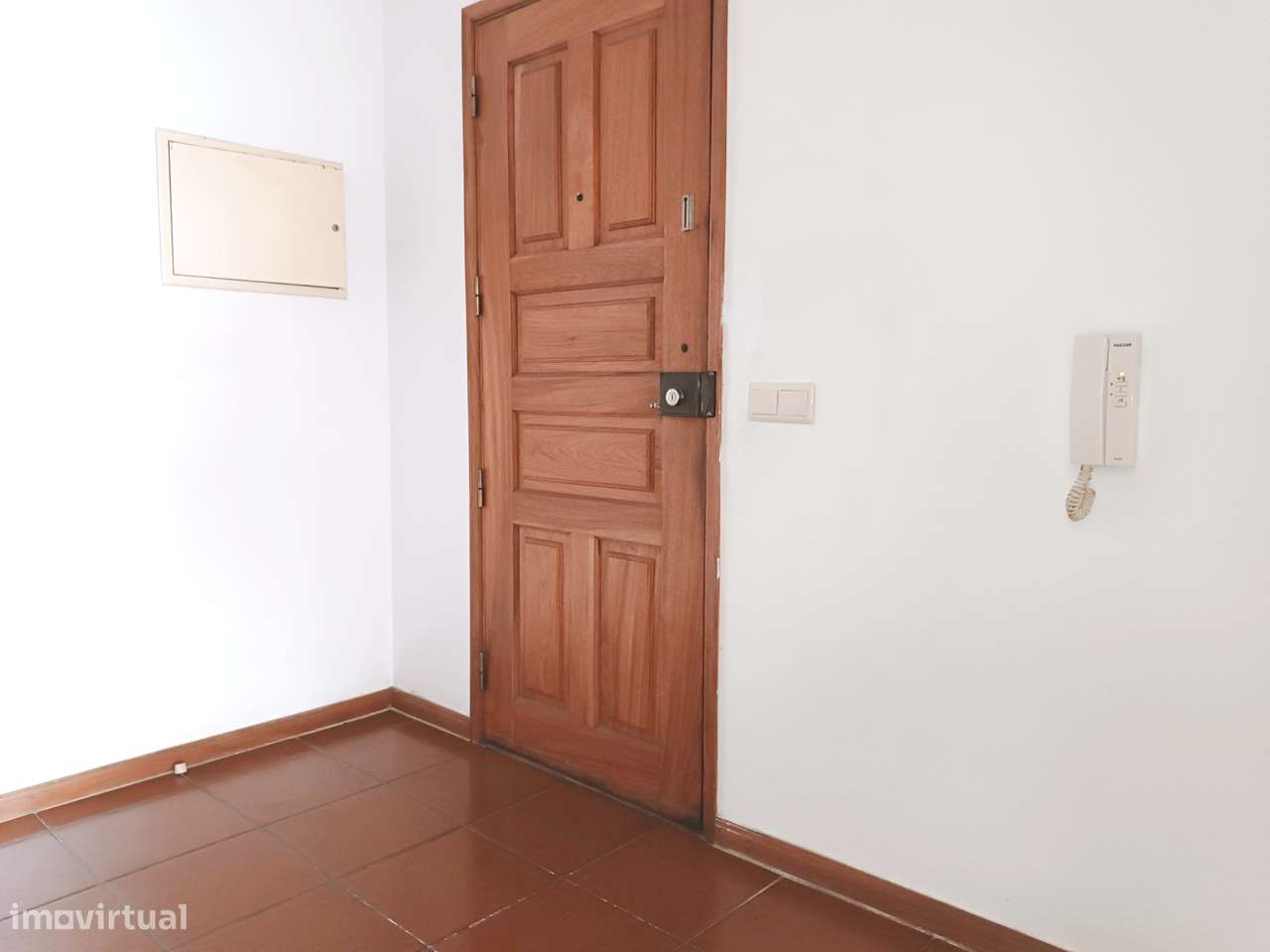 Apartamento T2 em Coimbra (Urbanização Quinta D. João)-9