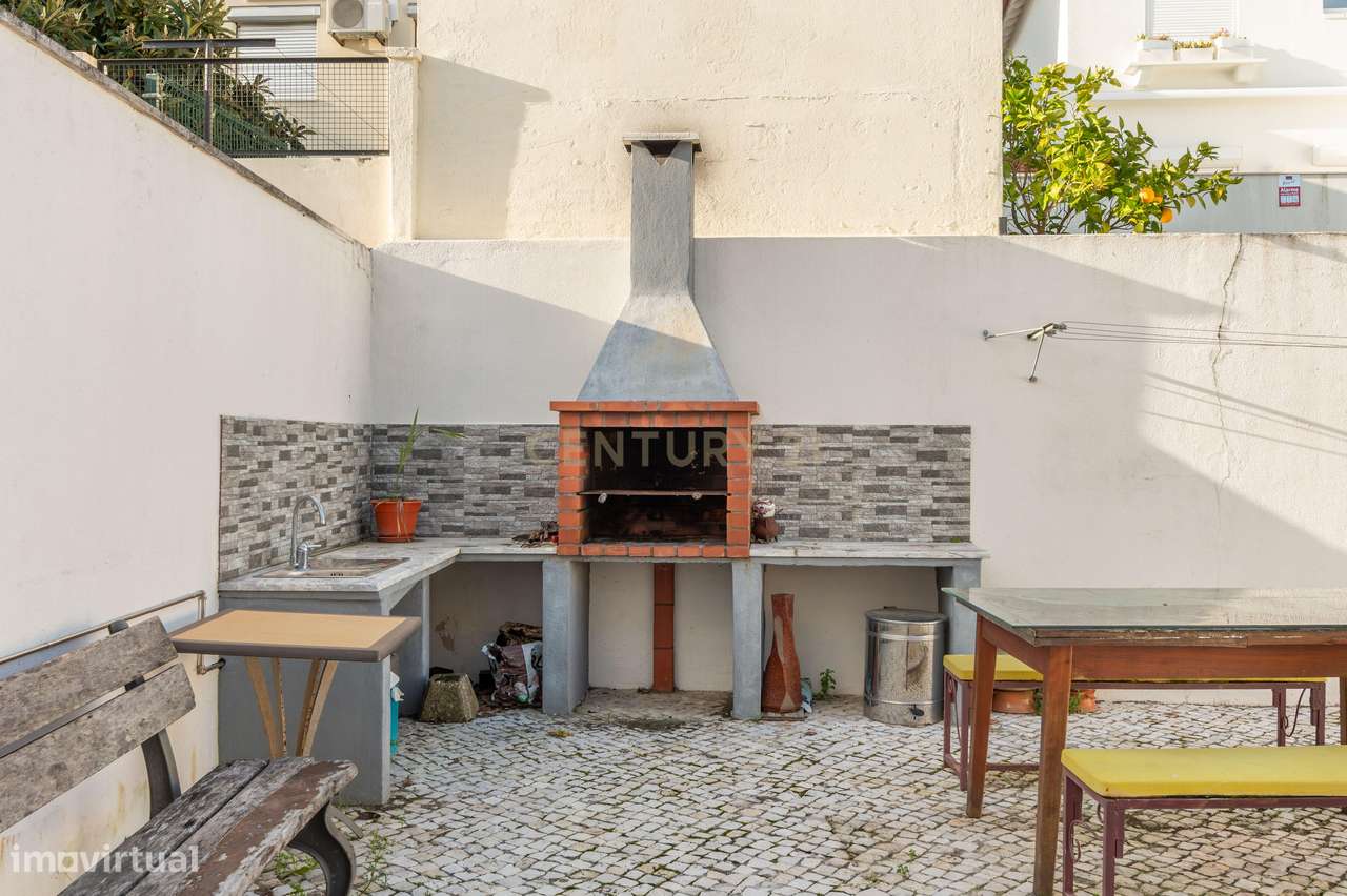 Moradia T3 de Charme no Bairro da Encarnação-27