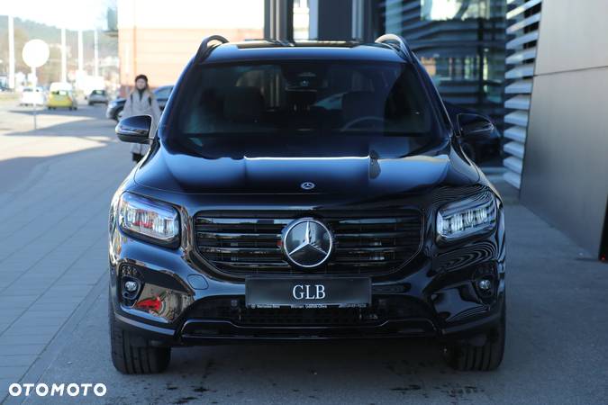 Mercedes-Benz GLB 200 Progressive 7G-DCT - 2