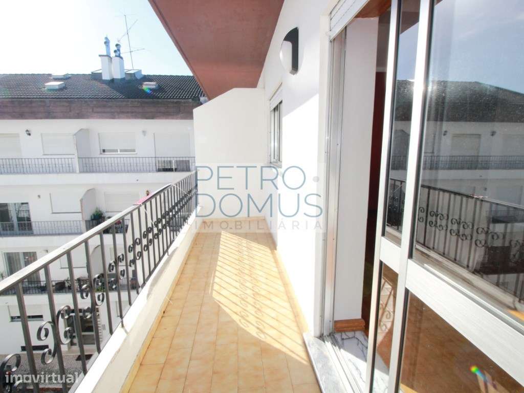 APARTAMENTO T3 | GARAGEM | VISTA CIDADE-18