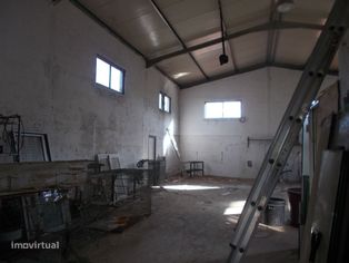 Armazém 150 m2 e Terreno 10670 m2 - Grande imagem: 3/18