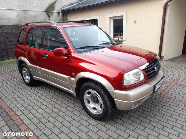 Suzuki Grand Vitara 2.0 - 7