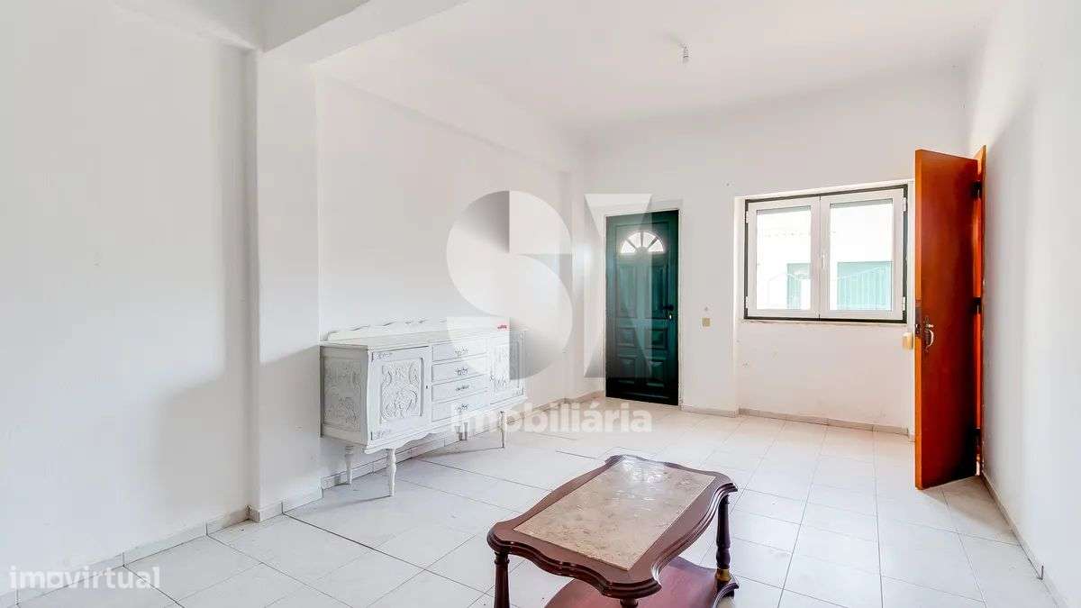 Moradia T5 | boxes para cavalos | Golegã-6