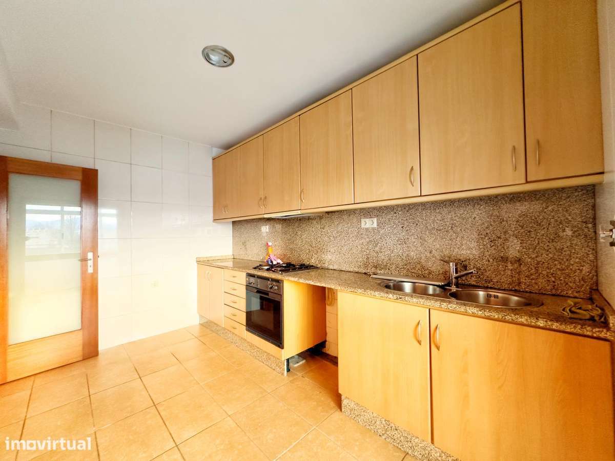 Apartamento T2 em excelente estado – Caldas das Taipas-9