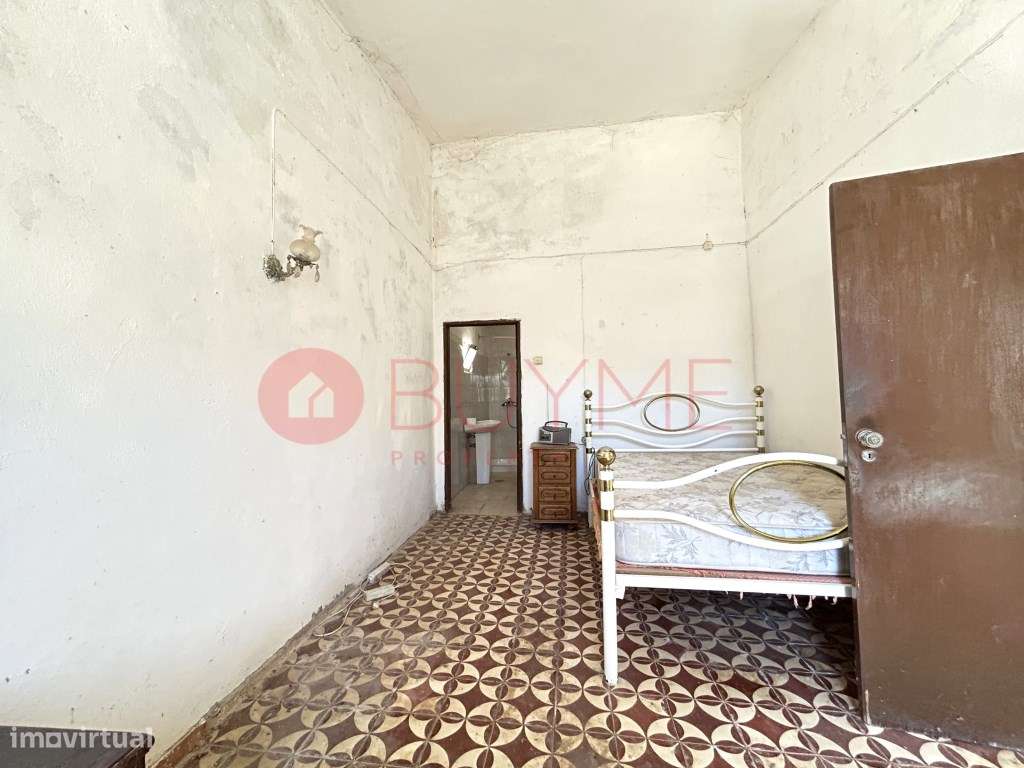 Moradia para Restaurar com Potencial de Construção em Vale Judeu - Grande imagem: 5/20