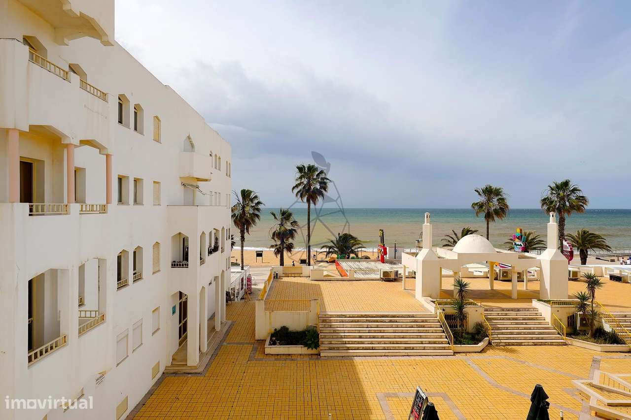 Apartamento T2 com Vista Mar Renovado na Primeira Linha da Praia em Qu - Grande imagem: 3/43