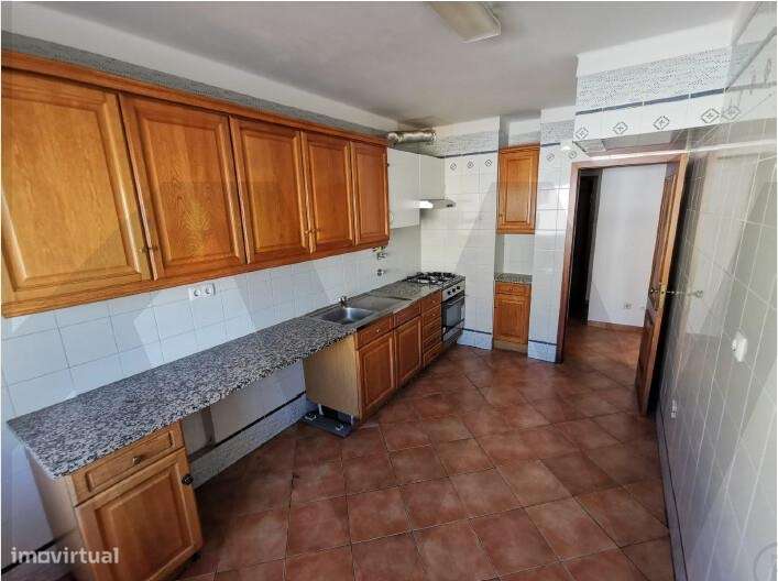 Excelente T3 situado no coração de Setúbal ao lado da Praça de Portuga - Grande imagem: 5/14