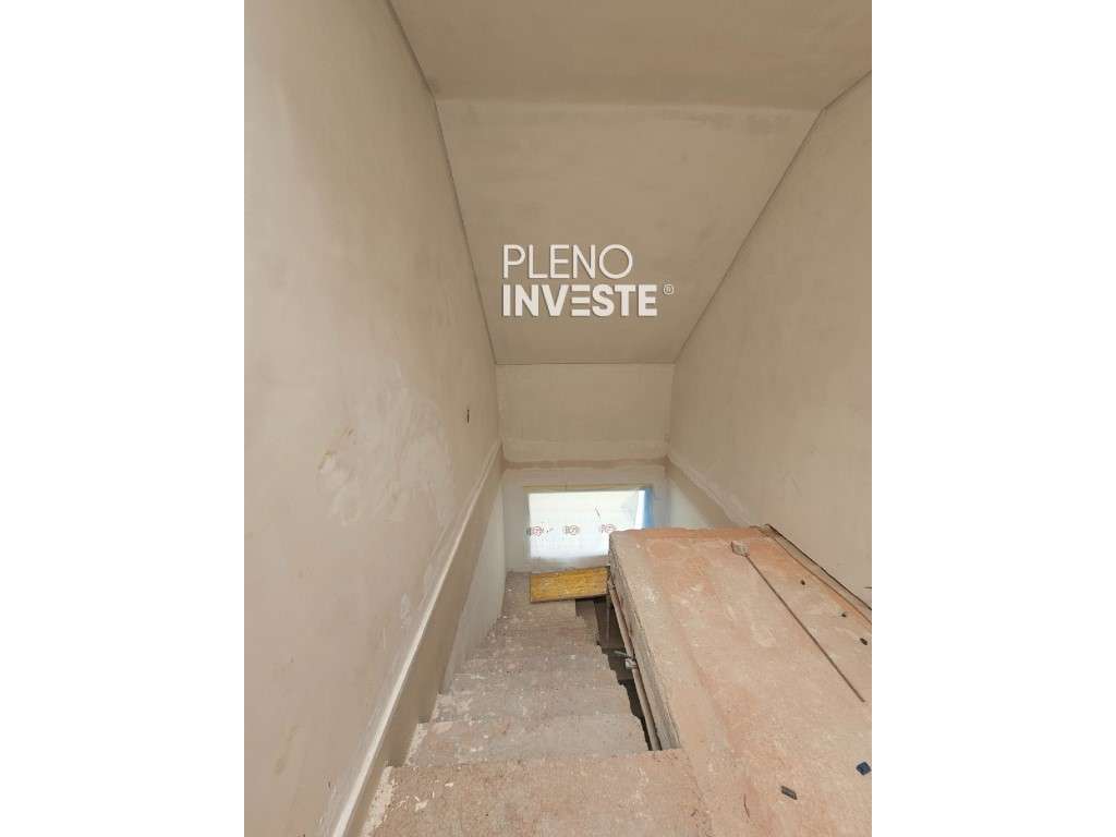 Moradia V3 com piscina Nova construção em Pinhal de Frades-16