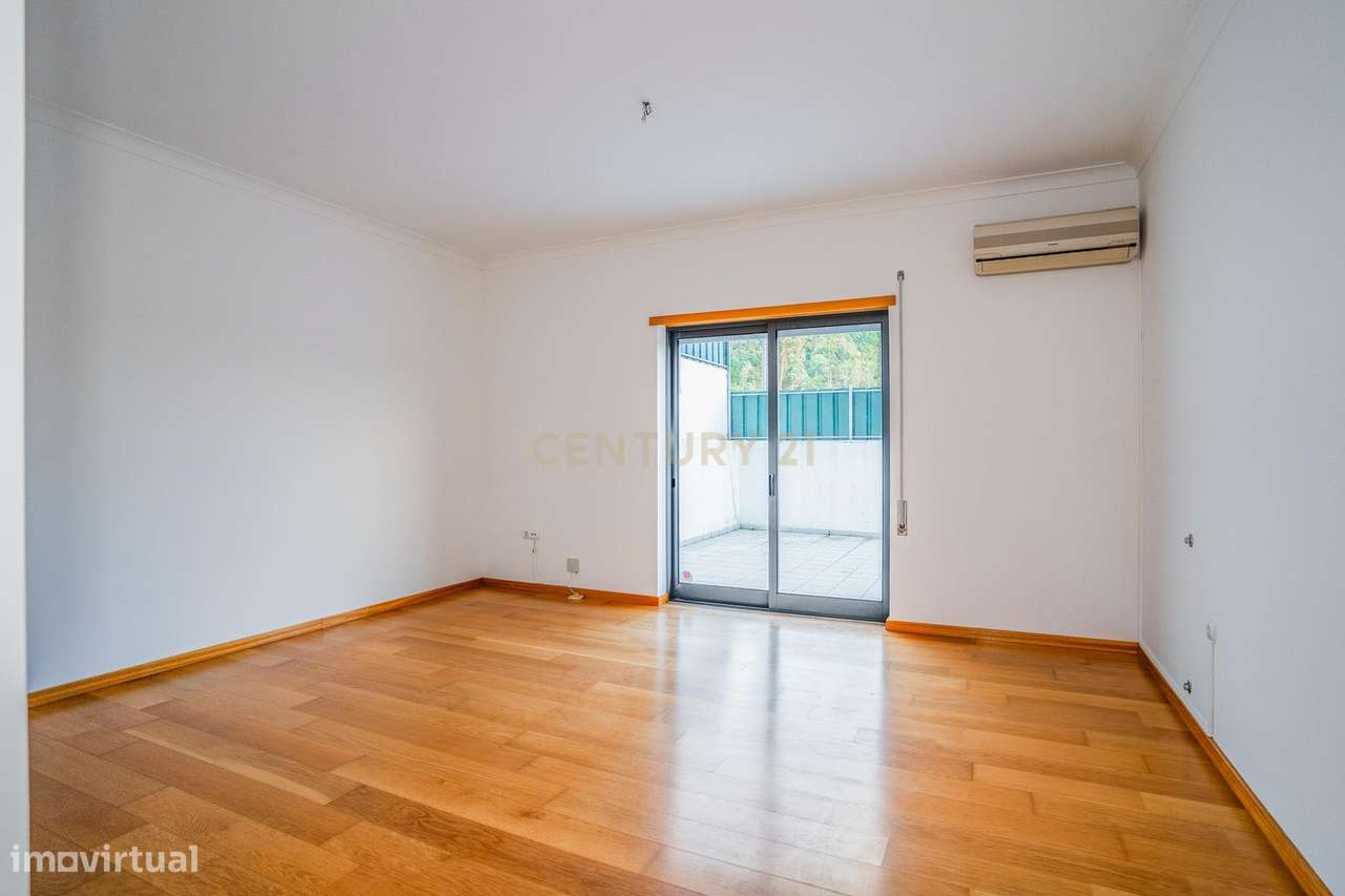 Apartamento T1 com terraço privado | Vila Pouquet | Caldas da Rainha-9