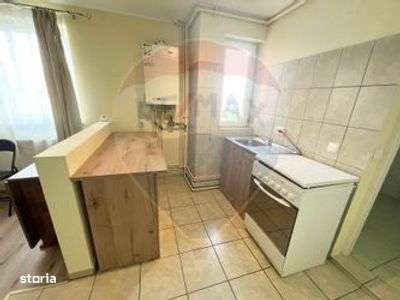 Apartament cu 3 camere de închiriat în zona Hipodrom 2 - Imagine principală: 2/11