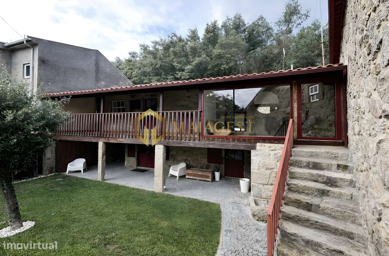 Casa de Pedra de Carácter Único com Conforto Contemporâneo - Grande imagem: 2/12