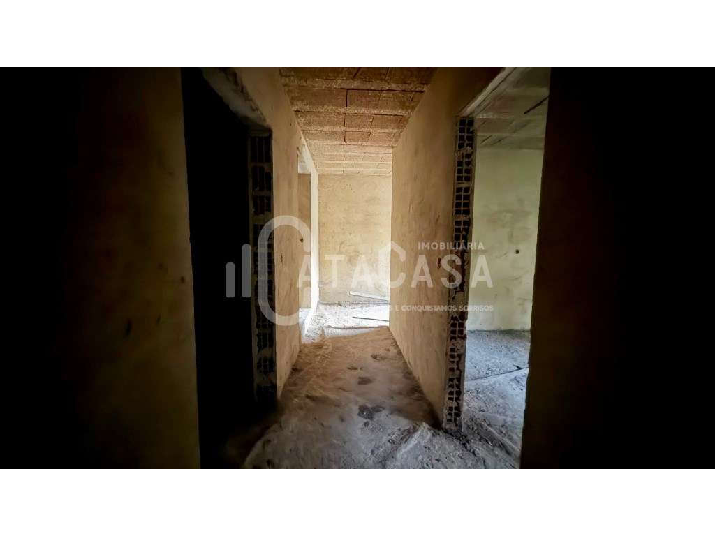 Moradia T4 na Borralha em fase de acabamentos-7