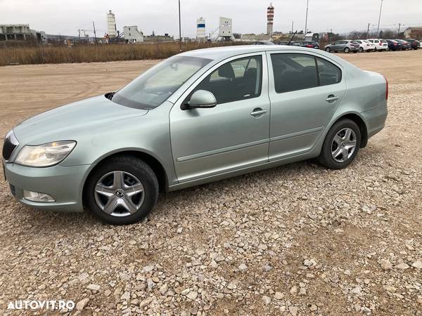 Skoda Octavia 1.6 TDI Ambiente - 1