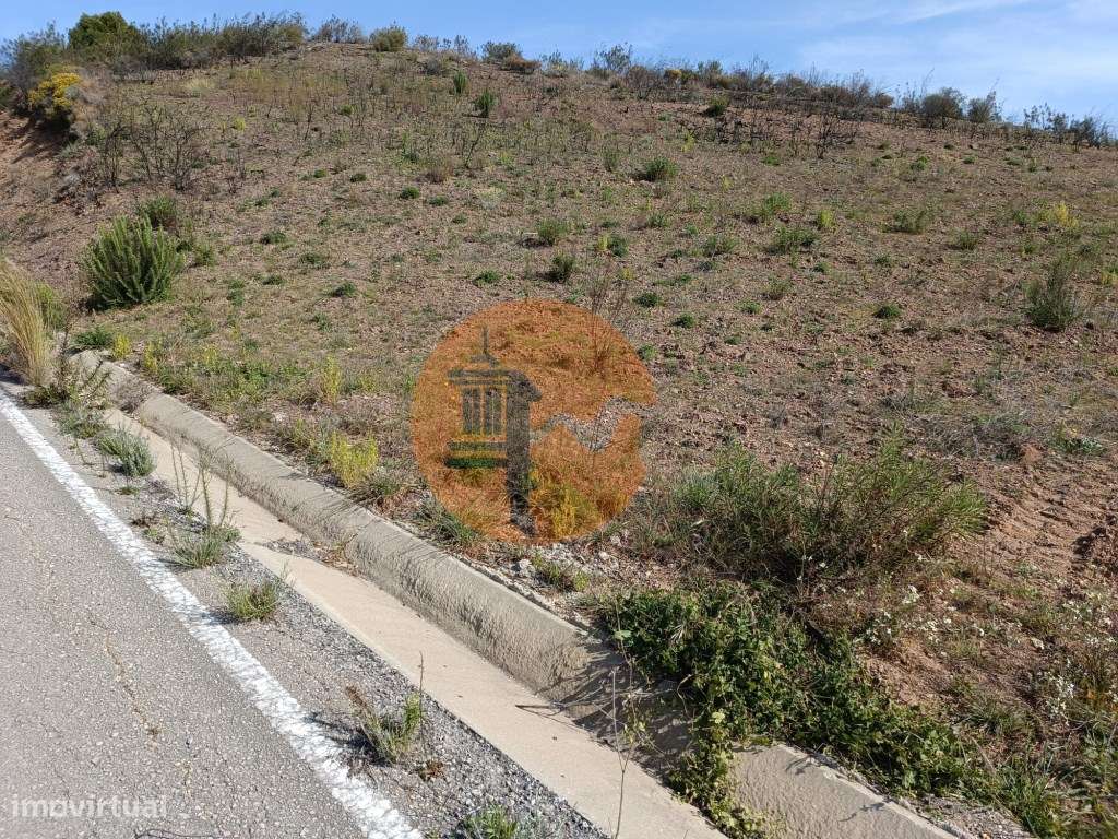 TERRENO RÚSTICO COM 3920 M2 - FONTE CHICÓ EM CASTRO MARIM - ALGARVE - Grande imagem: 4/30