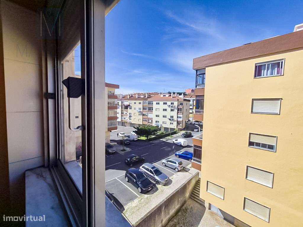 Apartamento T2 com Arrecadação em Casais de Mem Martins - Rio de Mouro - Grande imagem: 3/14