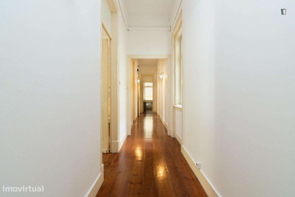 Quarto - localizado em Saldanha Lisbon - Grande imagem: 3/8