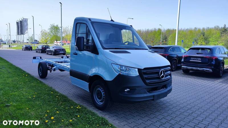 Mercedes-Benz Sprinter - 9