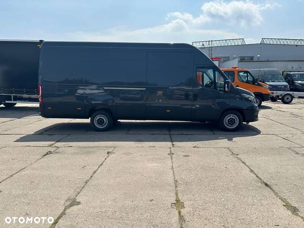 Iveco Daily L4H3 35S18V 18m3 pakiet CONNECT MANUAL - 8