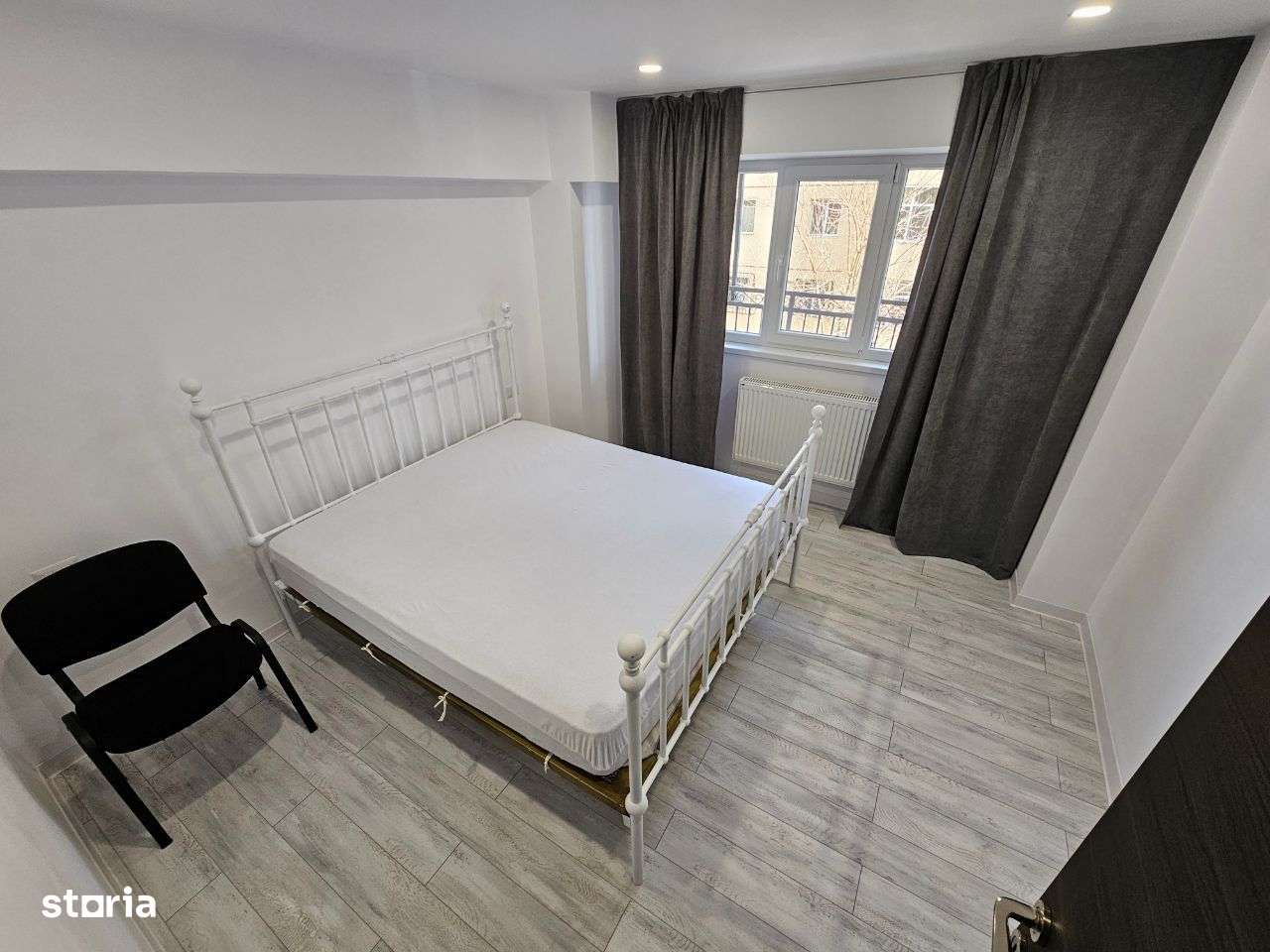 Apartament 3 camere et1 Zona Polivalenta - Imagine principală: 3/16