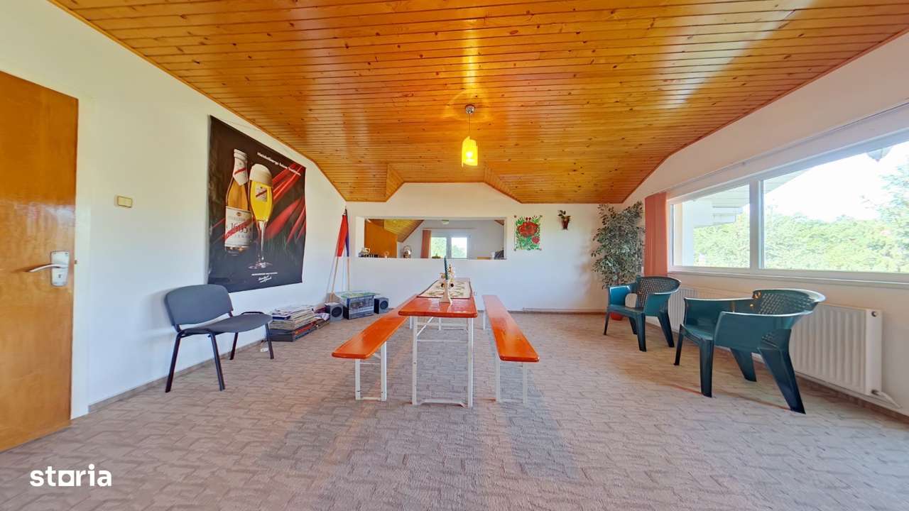 Vila spatioasa de 8 camere , 345 mp  utili , cartier Sarmas - Imagine principală: 4/9