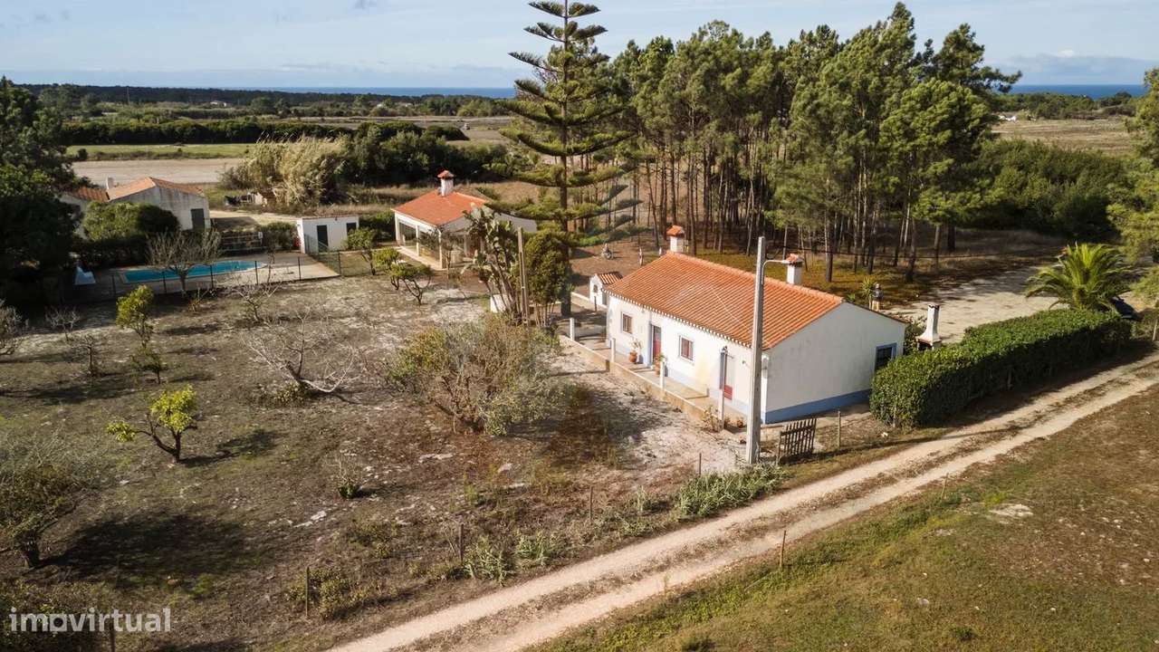 Quintinha no coração do Parque Natural com potencial de construção - Grande imagem: 2/38
