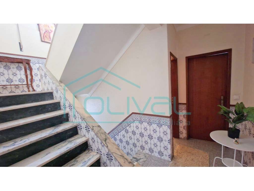 Moradia T6 centro de Samora Correia-14