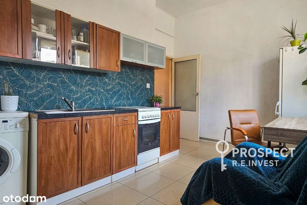 Brak prowizji! Duża Kawalerka  w zielonej okolicy!-5