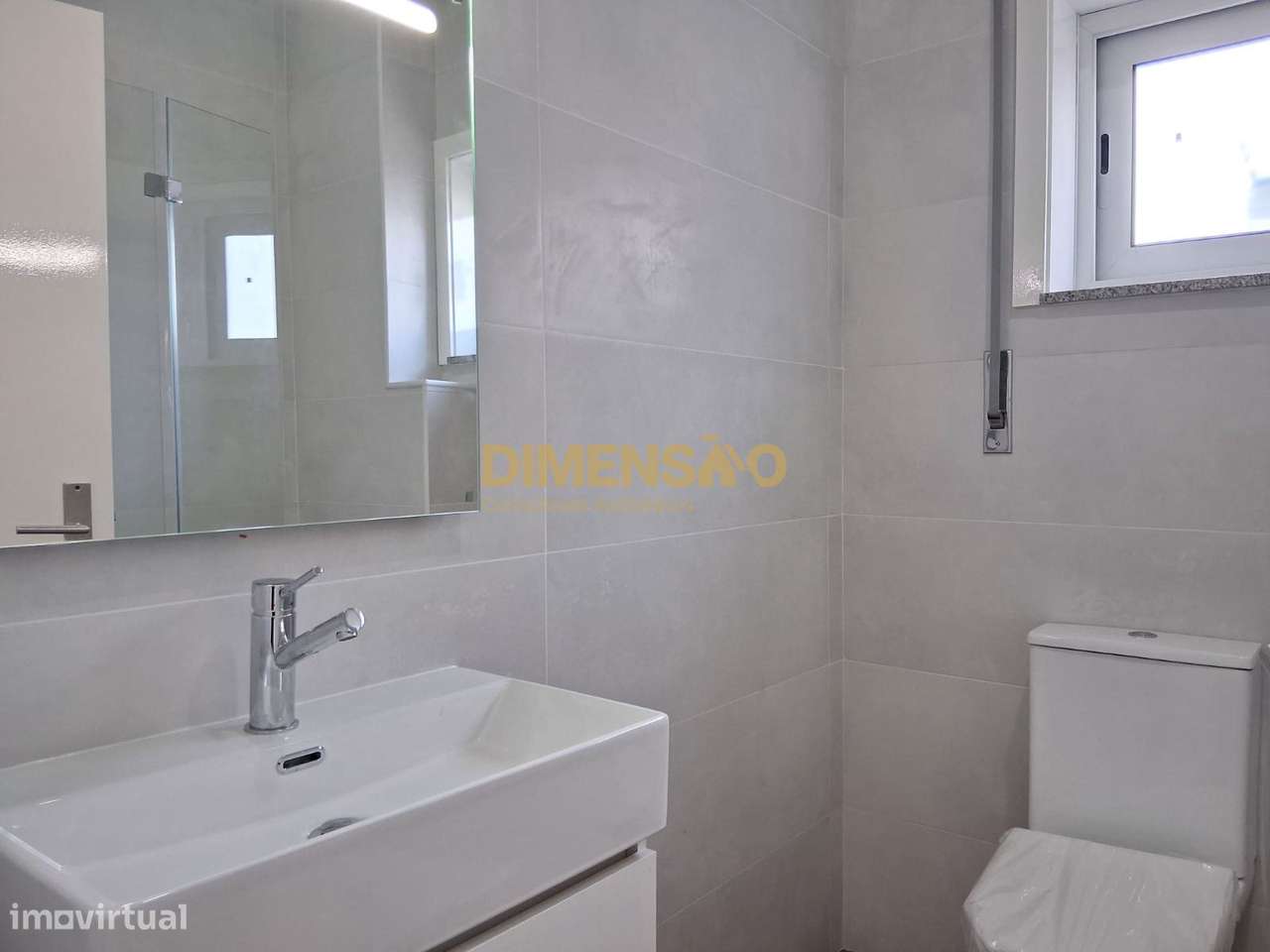 T3 em Águas Santas  Totalmente Remodelado com Garagem DCI159-14