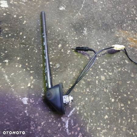 CITROEN C-CROSSER ANTENA DACHOWA 09R - 1