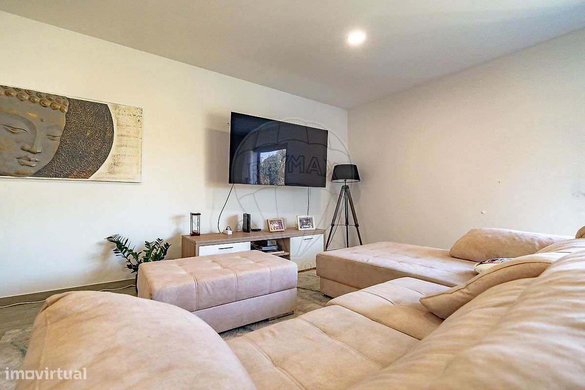 Moradia T4 para venda-13