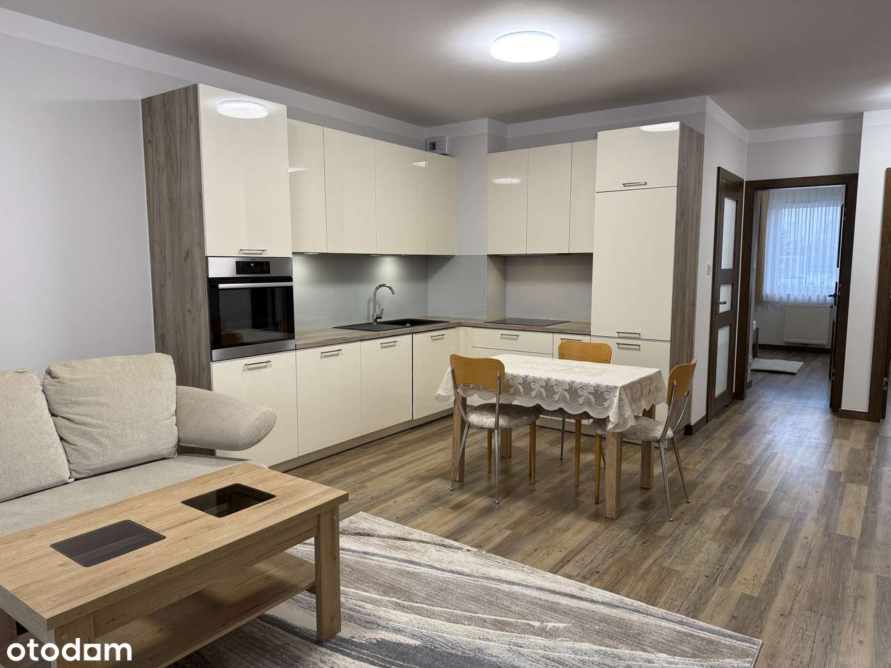 4 pokoje/Gotowe do wprowadzenia/Świetna lolalizacja - Pełny obrazek: 4/17