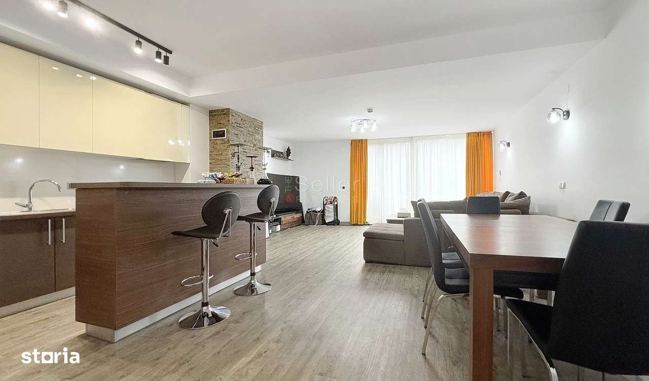 Terase generoase cu vederea spre padure - Imagine principală: 4/17