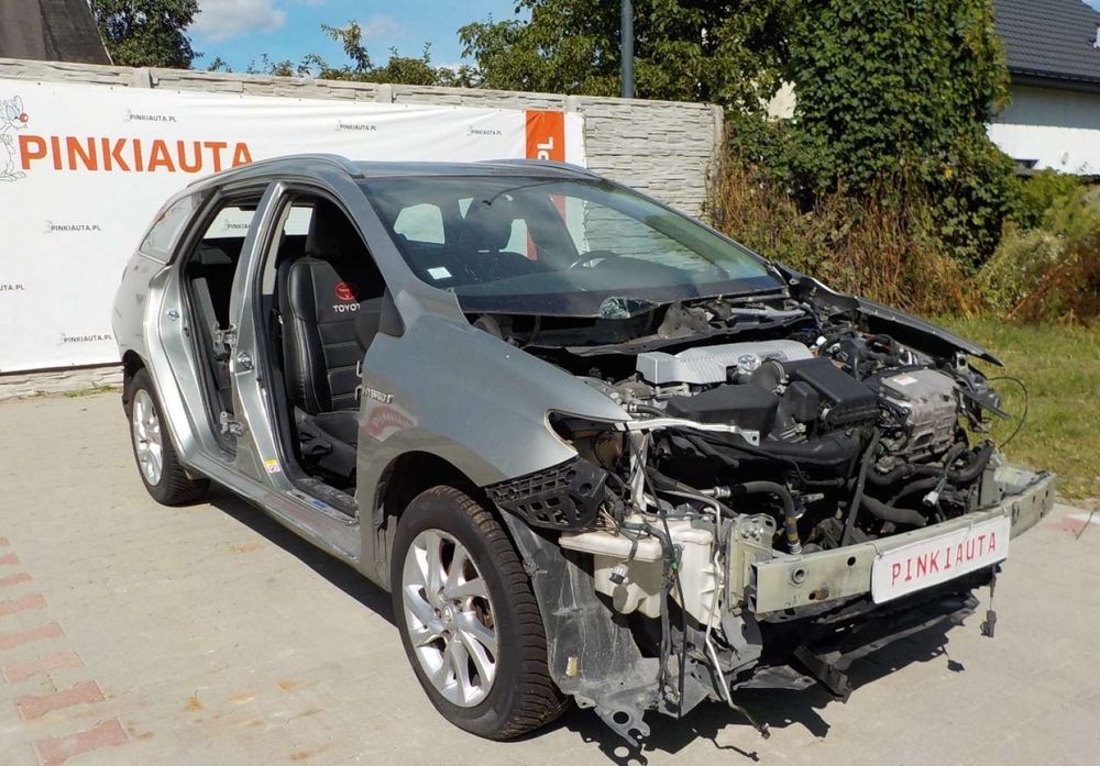 Toyota Auris II (2012-) 2016