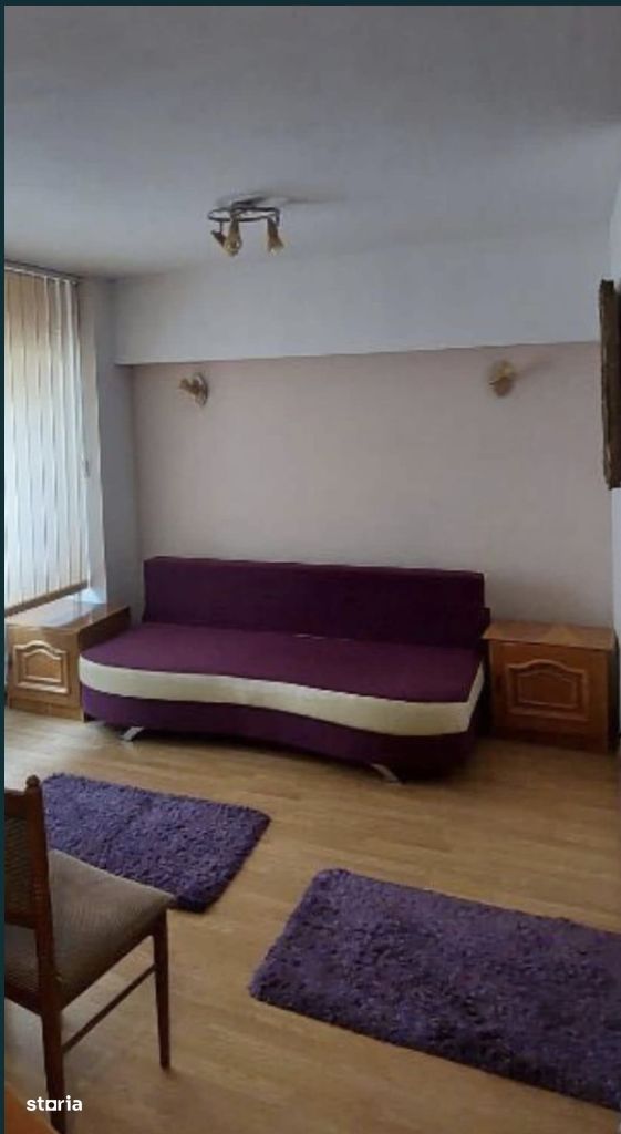 Apartament 4 camere cf 1 decomandat zona Centru