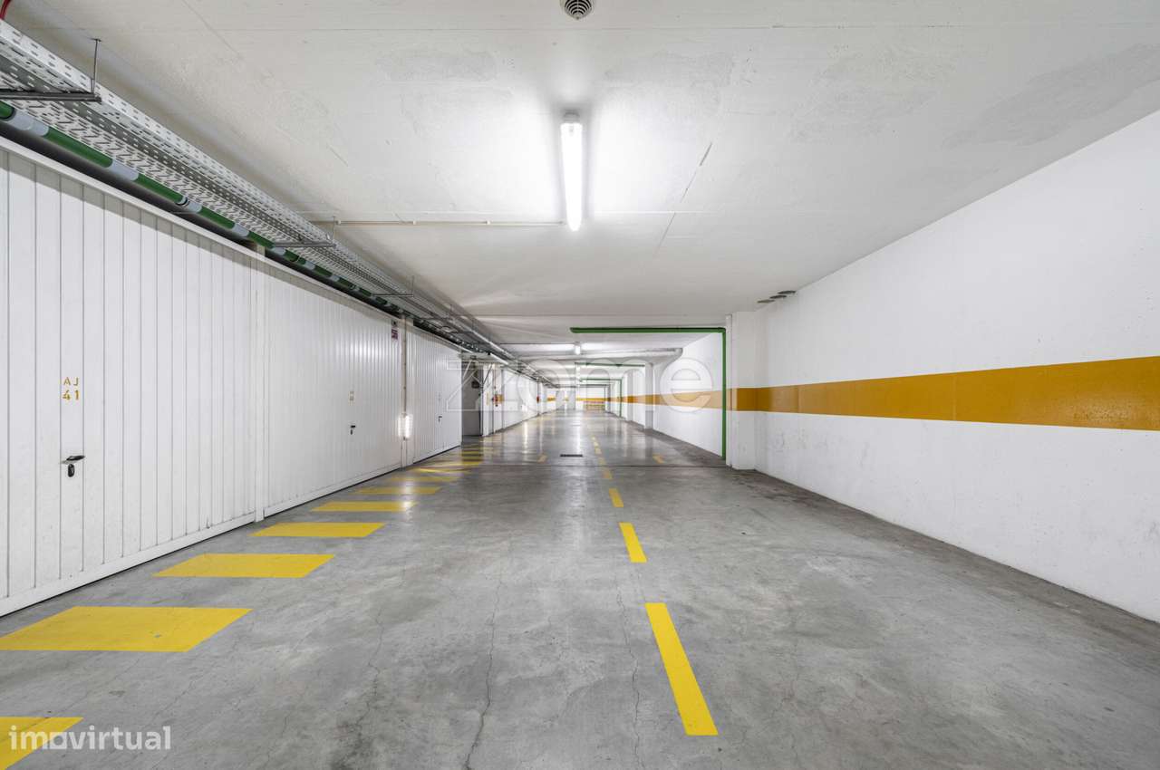 Apartamento T3 com Garagem Box para 2 carros - Edifício Antas Houses-16