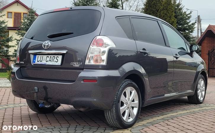 Toyota Corolla Verso 1.8 Prestige 7os - 32