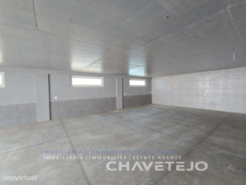 Moradia totalmente nova com 3 quartos enorme garagem para venda em ...-33