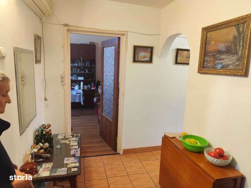 Apartament de vanzare 3 camere Balta Alba