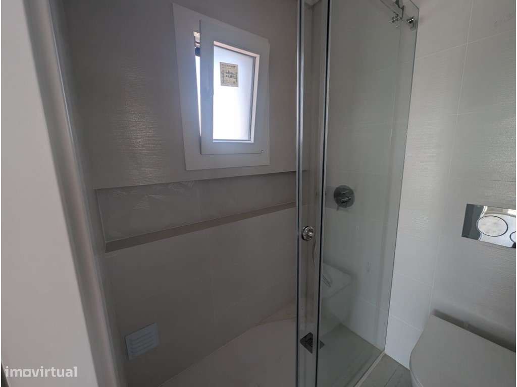 Moradia T3 com 2 suites em Quinta das Laranjeiras Fernão Ferro-17