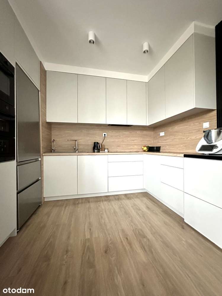 Widne 3 pokoje przearanżowane na 4 + 2 łazienki-0