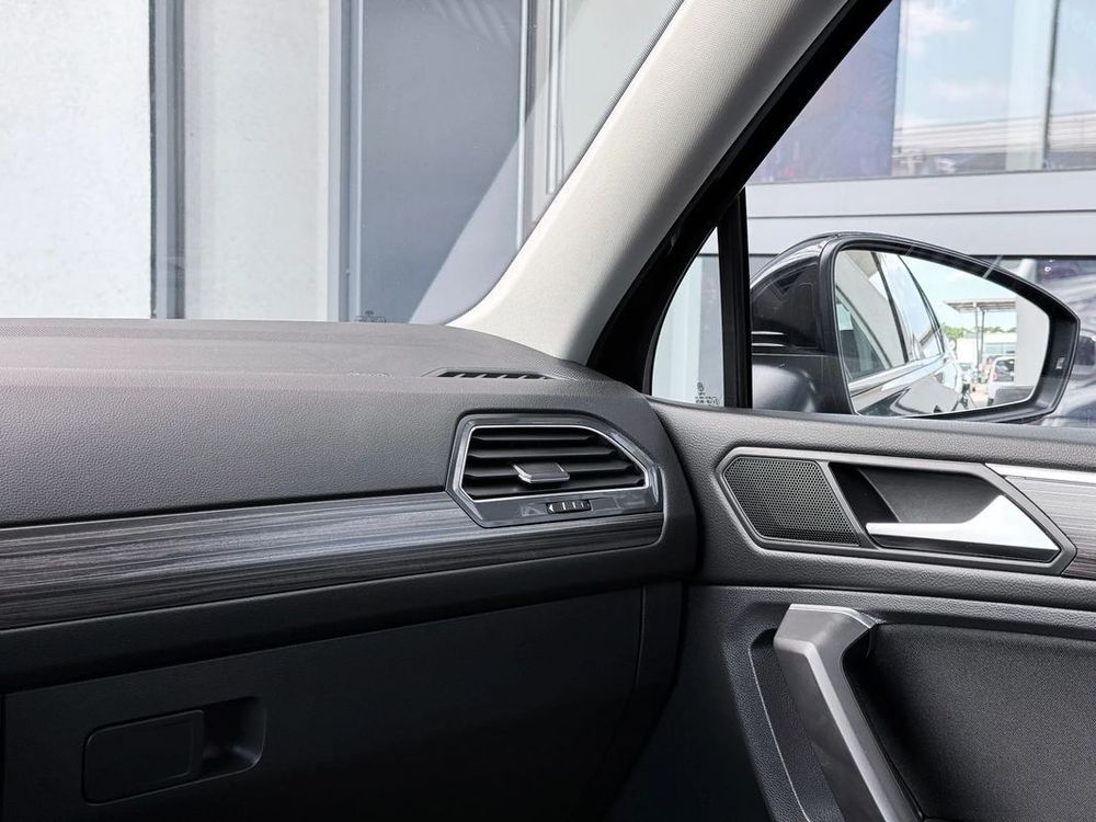Volkswagen Tiguan 2.0 TSI 4Mot Elegance DSG 2022 — zdjęcie 7
