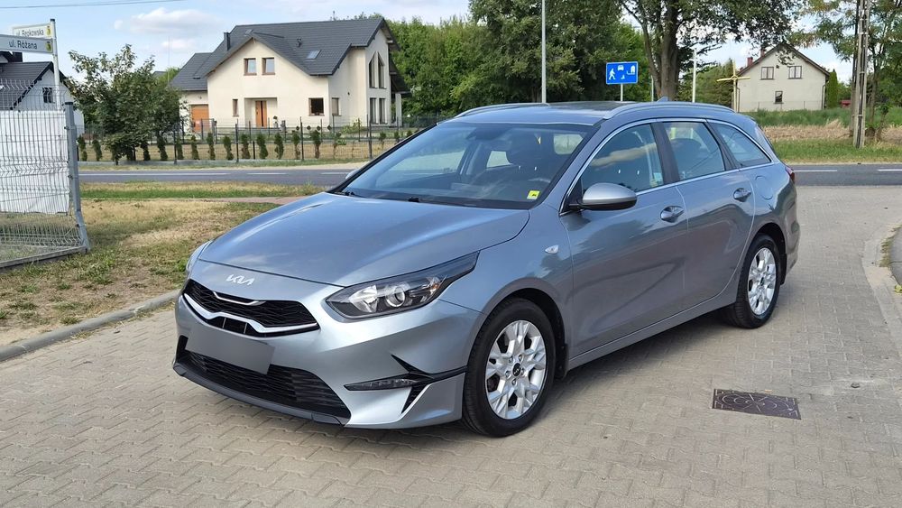 Kia Ceed III (2018-) 1.5 T-GDI Business Line Plus 2022