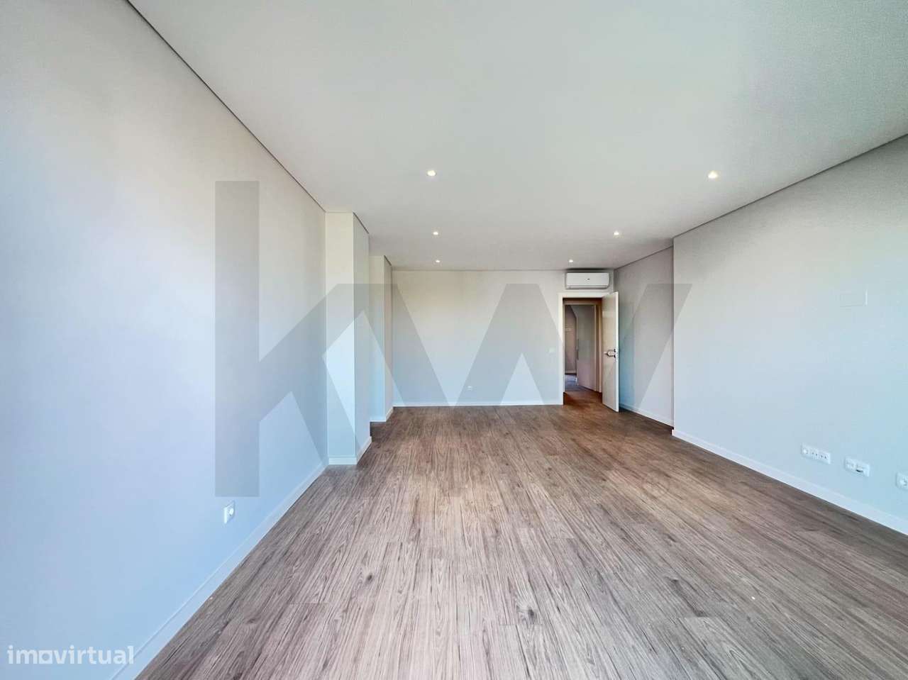 Faro| T3 | Montenegro| Garagem| Arrecadação| Terraço - Grande imagem: 4/27