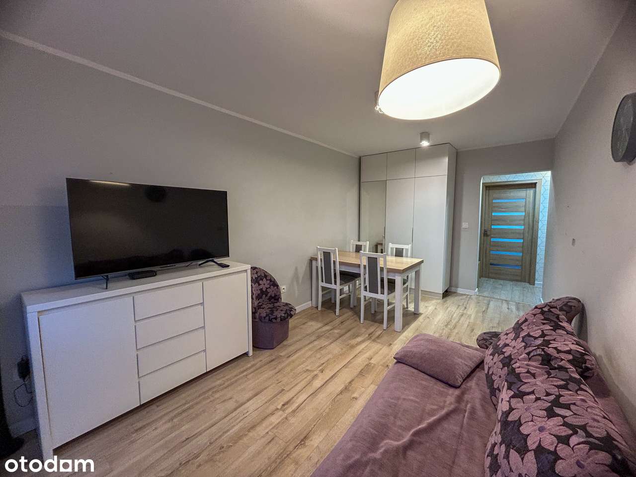 Na sprzedaż trzypokojowe mieszkanie - Piastów 10-1