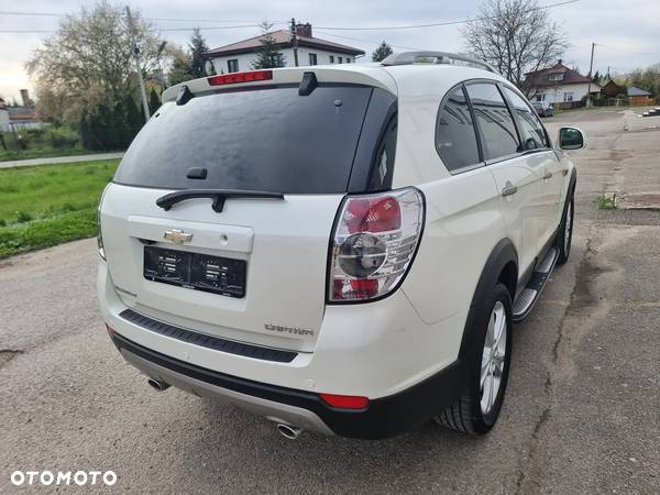 Chevrolet Captiva 2.2 d LTZ - 9