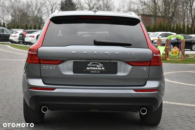 Volvo XC 60 T5 Geartronic Momentum Pro - 3