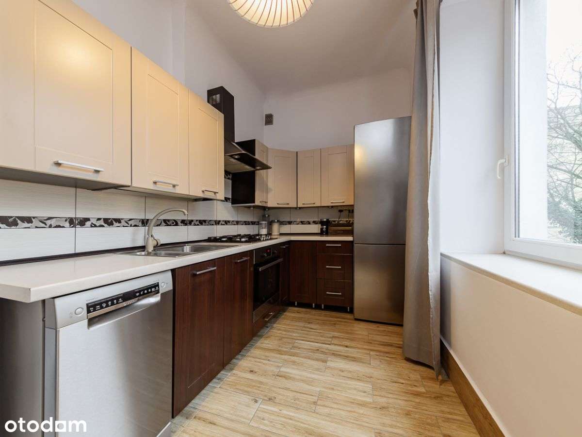 Pl Unii, kamienica, balkon, winda, wysokie-9