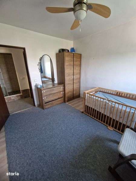 Inchiriez apartament 4 camere Ploiesti Sud - Imagine principală: 5/7