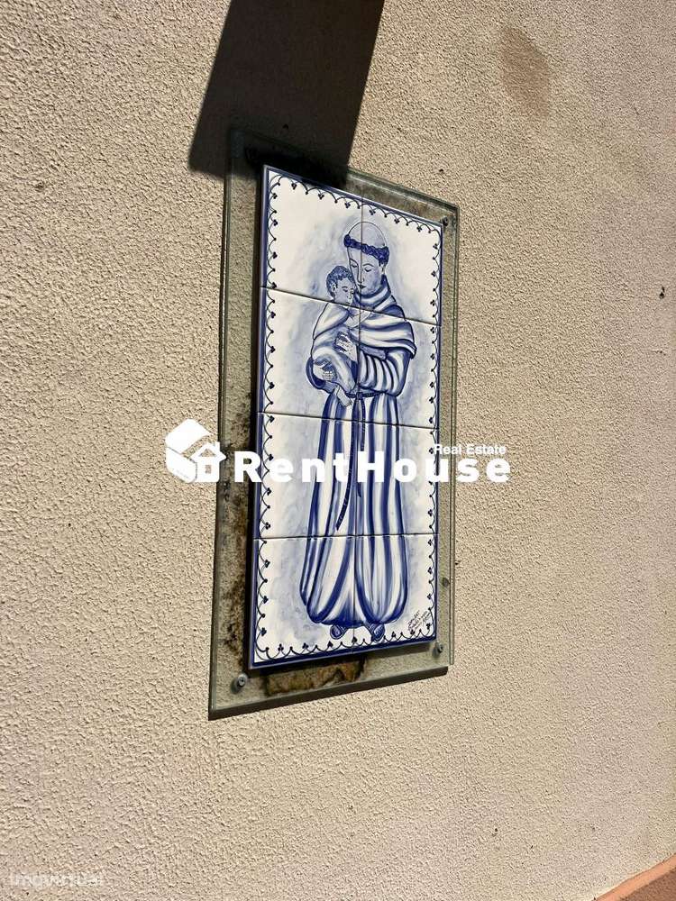 Moradia centenária no Estilo Senhorial com vistas de MAR-6