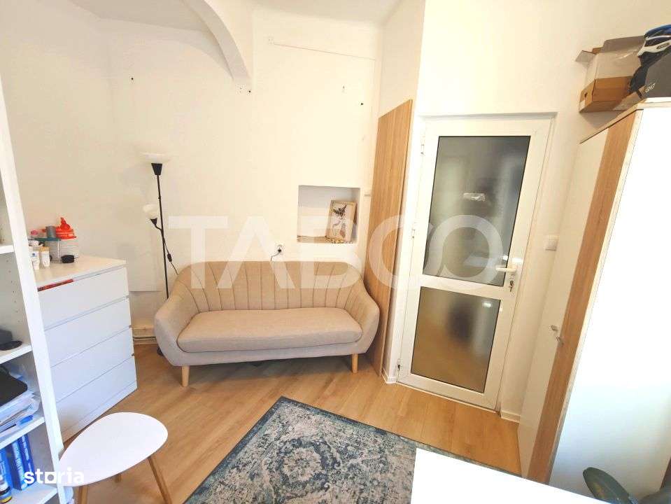 Apartament decomandat cu 2 camere si pivnita in Centrul Istoric Sibiu - Imagine principală: 1/14